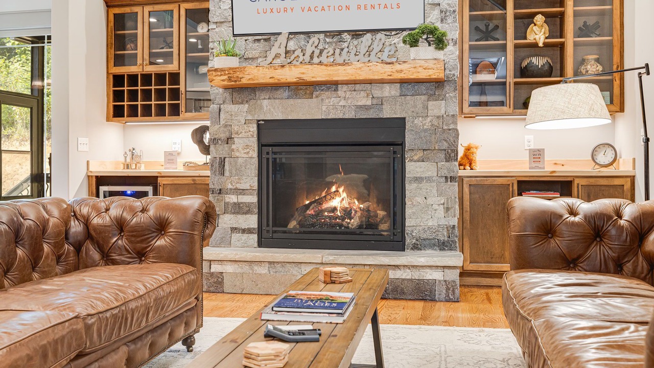 Photo of Livingroom in Hendersonville