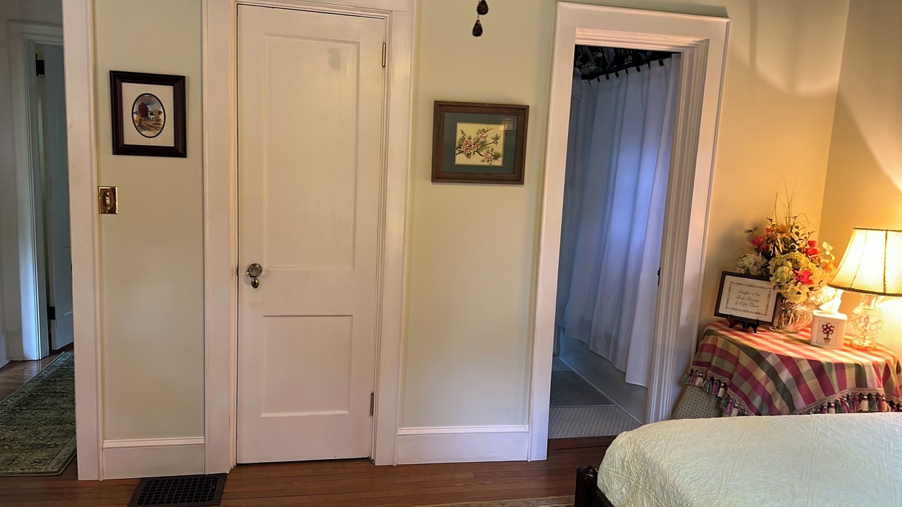 Photo of Bedroom in Swannanoa