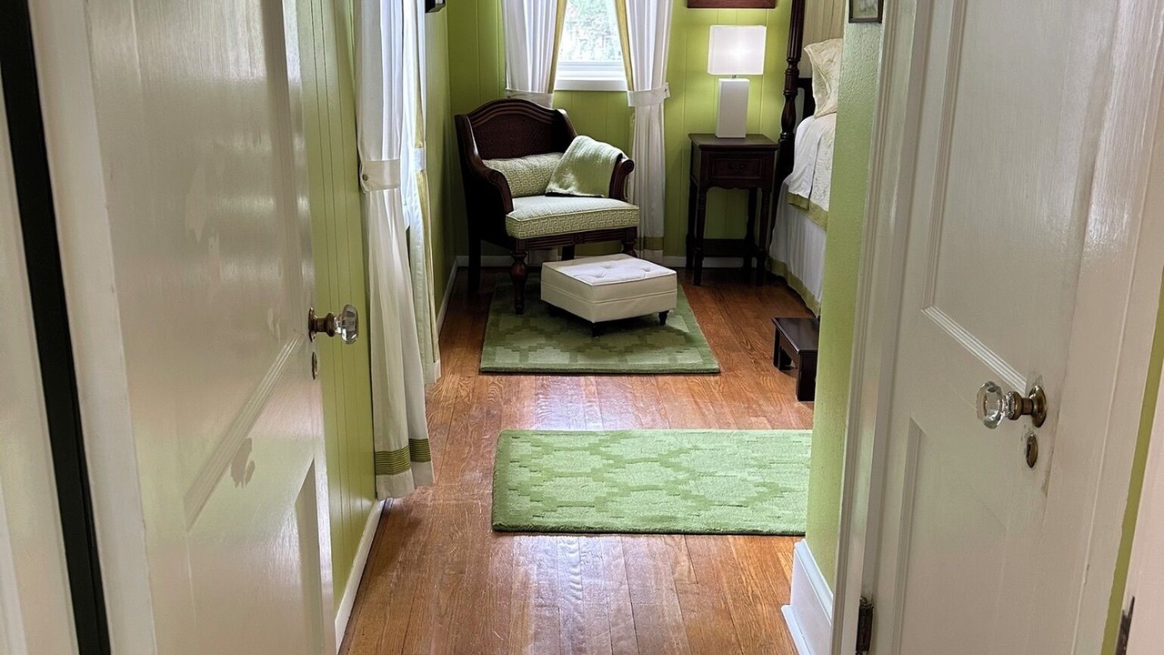 Photo of Bedroom in Swannanoa