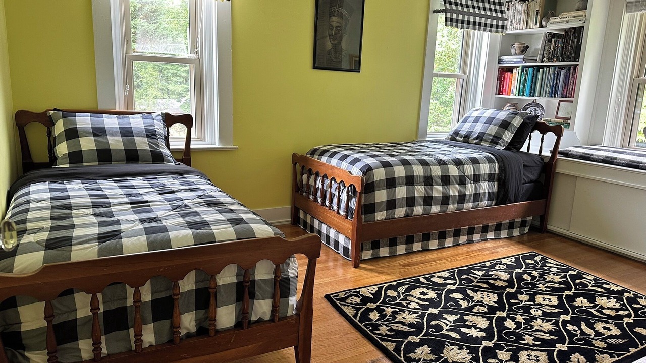 Photo of Bedroom in Swannanoa