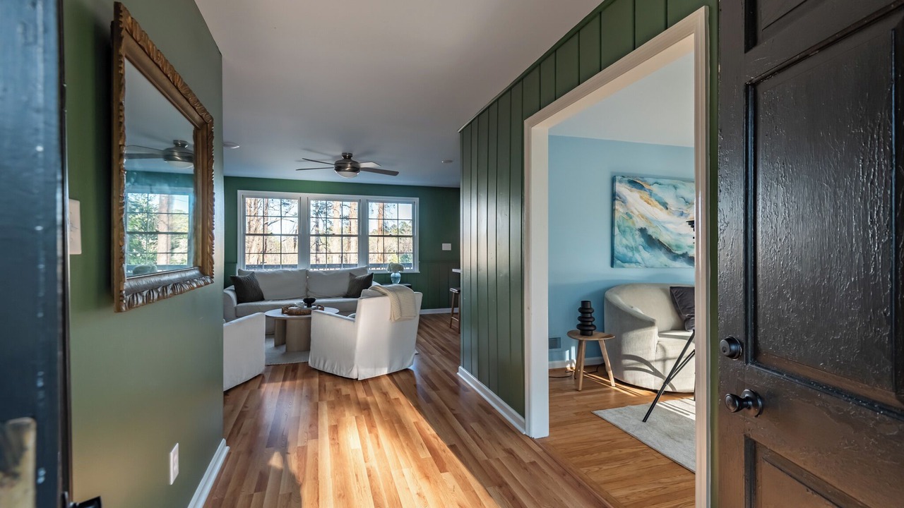 Photo of Livingroom in East Raleigh