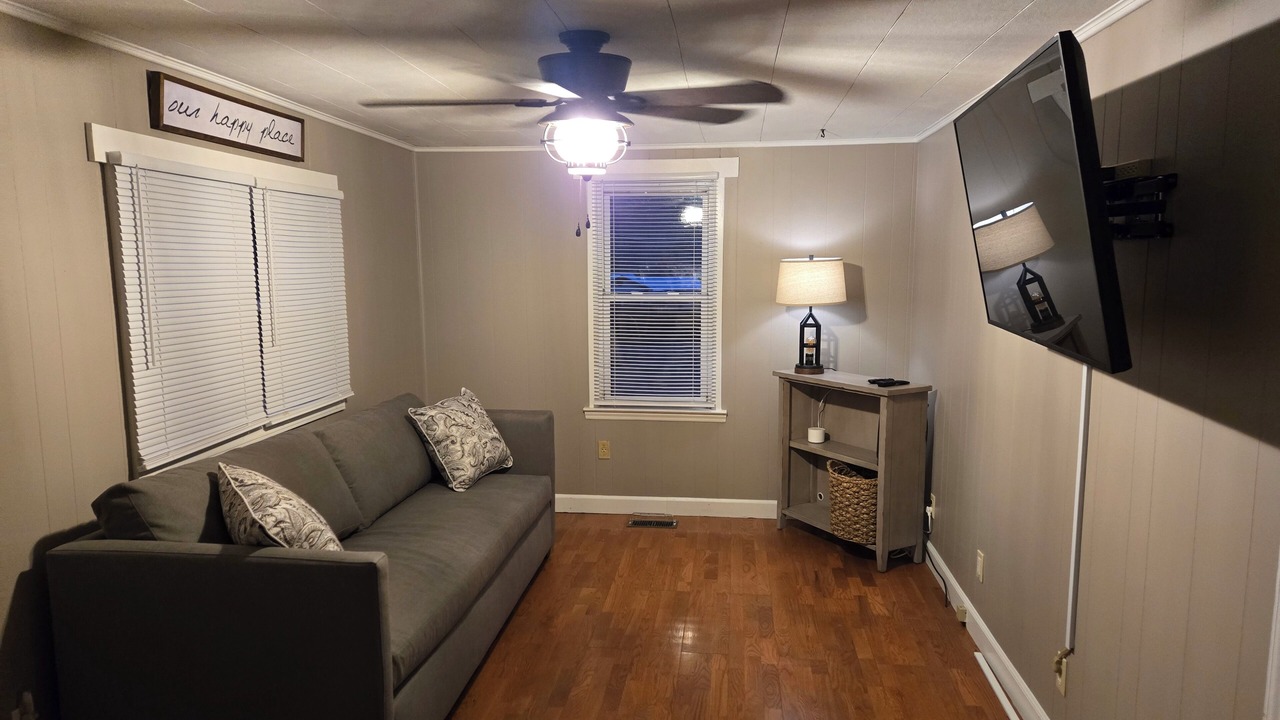 Photo of Livingroom in Morganton
