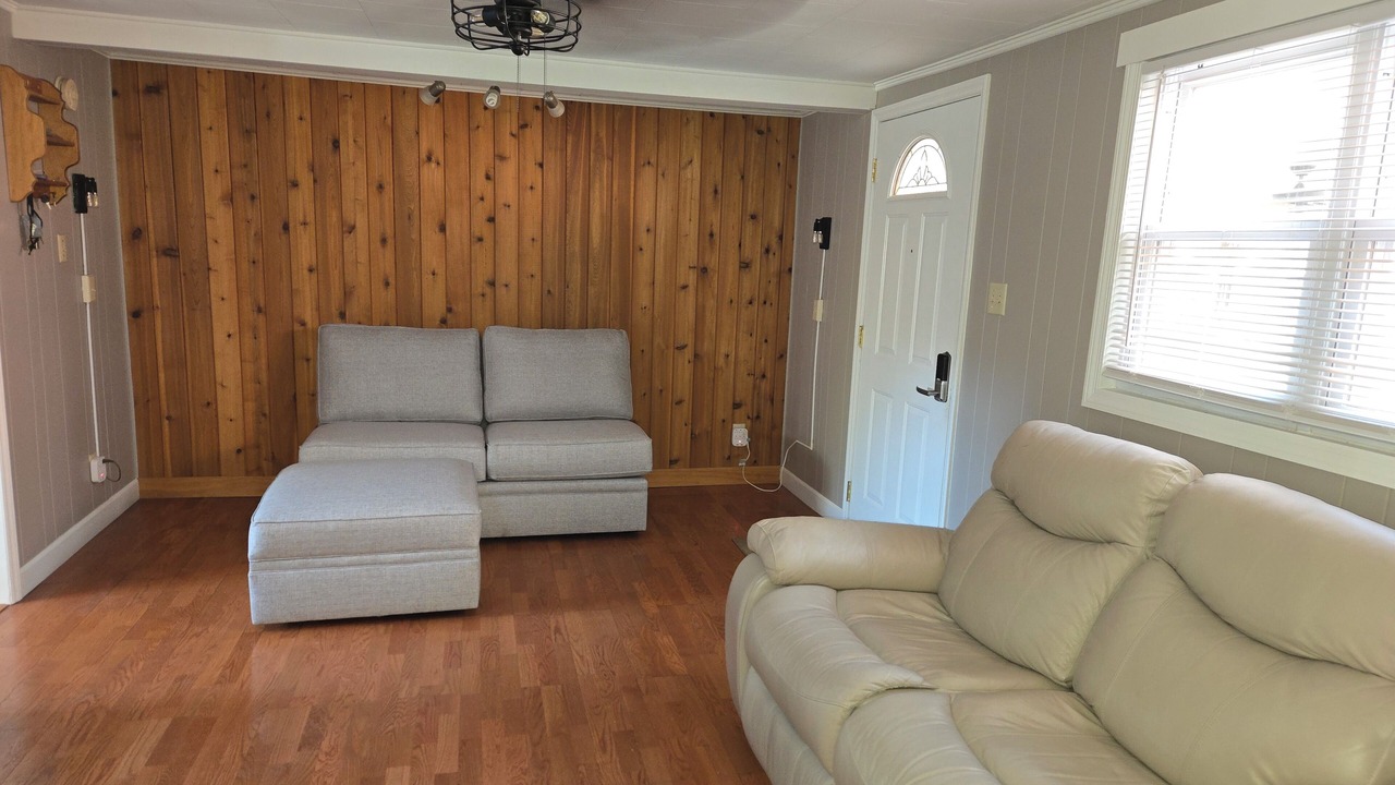 Photo of Livingroom in Morganton