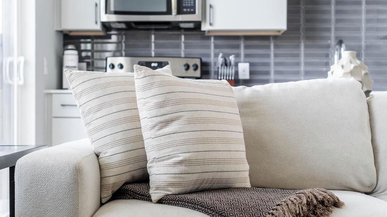 Photo of Livingroom in Downtown