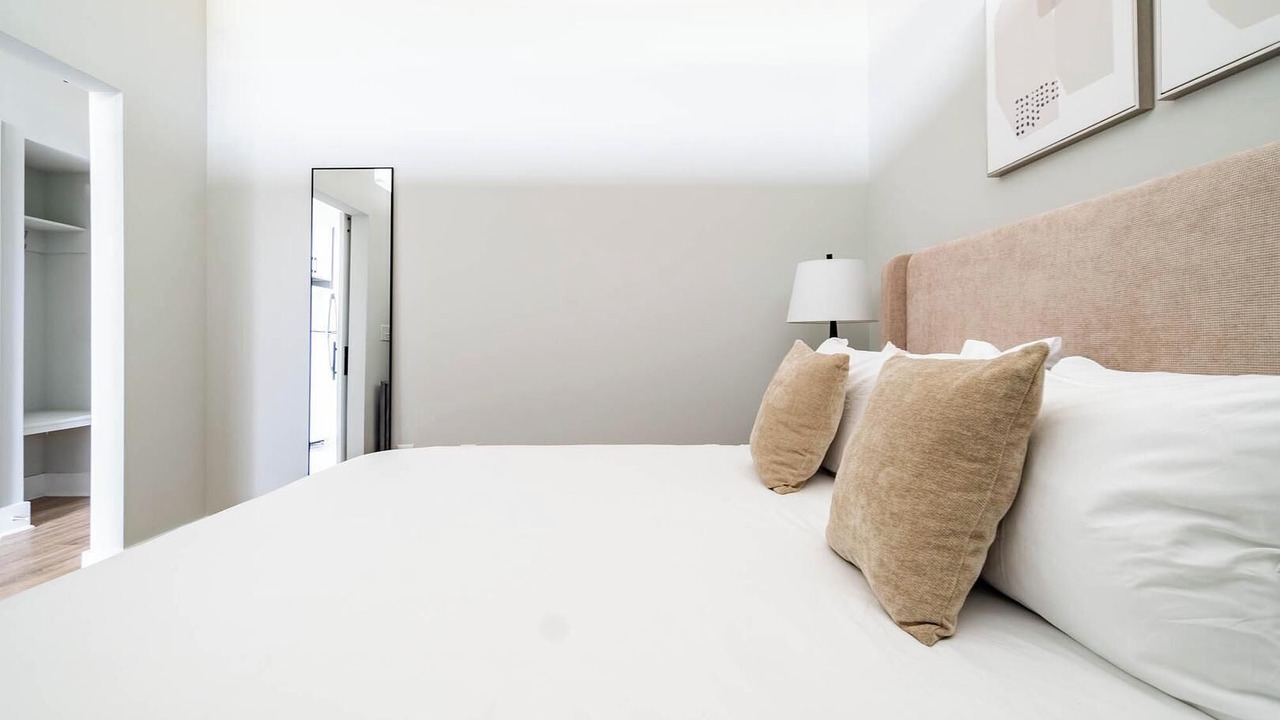Photo of Bedroom in Downtown