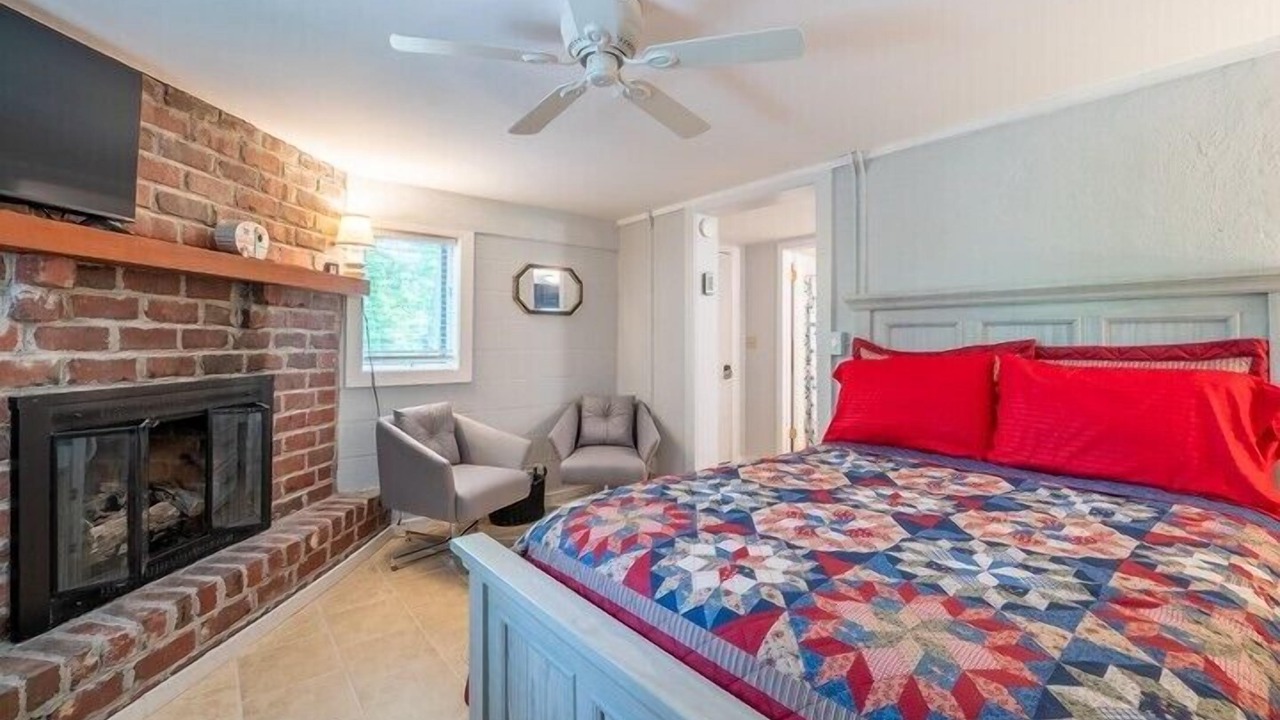 Photo of Bedroom in Frank
