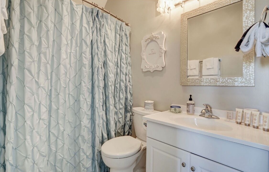Photo of Bathroom in Flora's Bluff