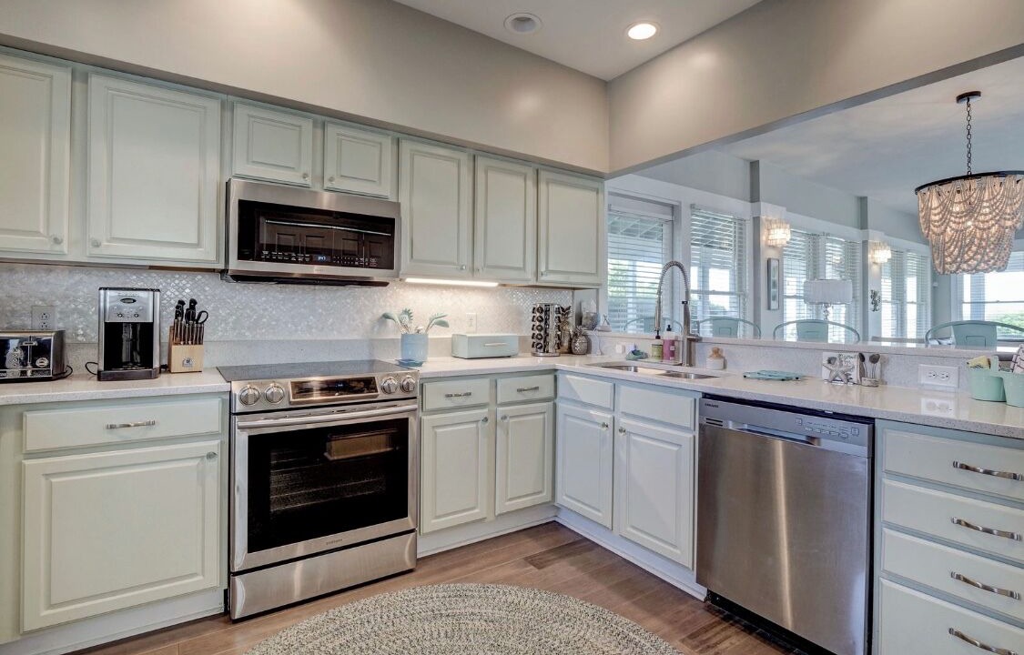 Photo of Kitchen in Flora's Bluff