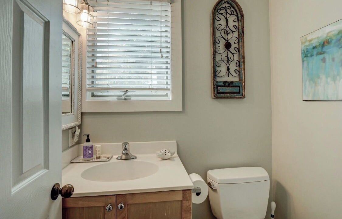 Photo of Bedroom in Flora's Bluff