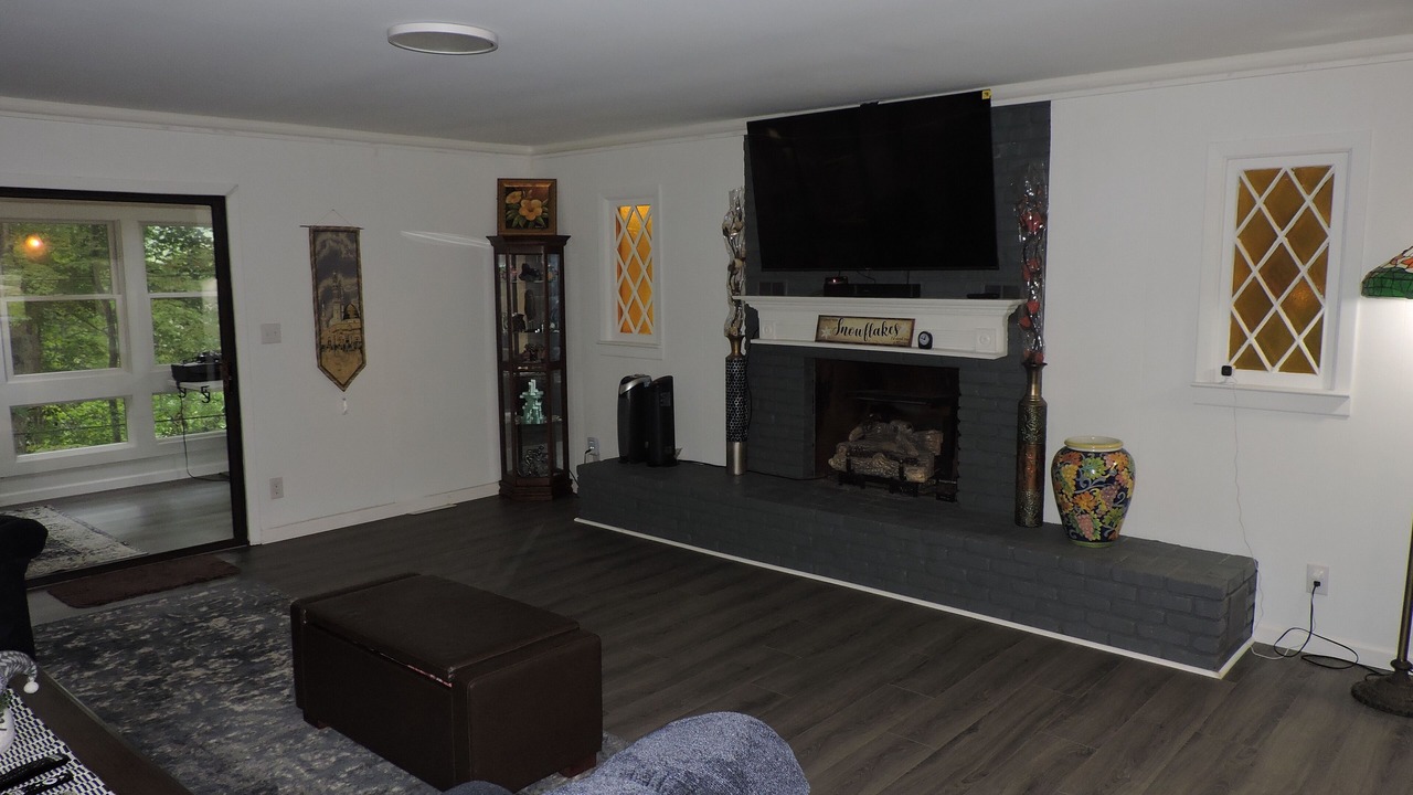 Photo of Livingroom in Spruce Pine