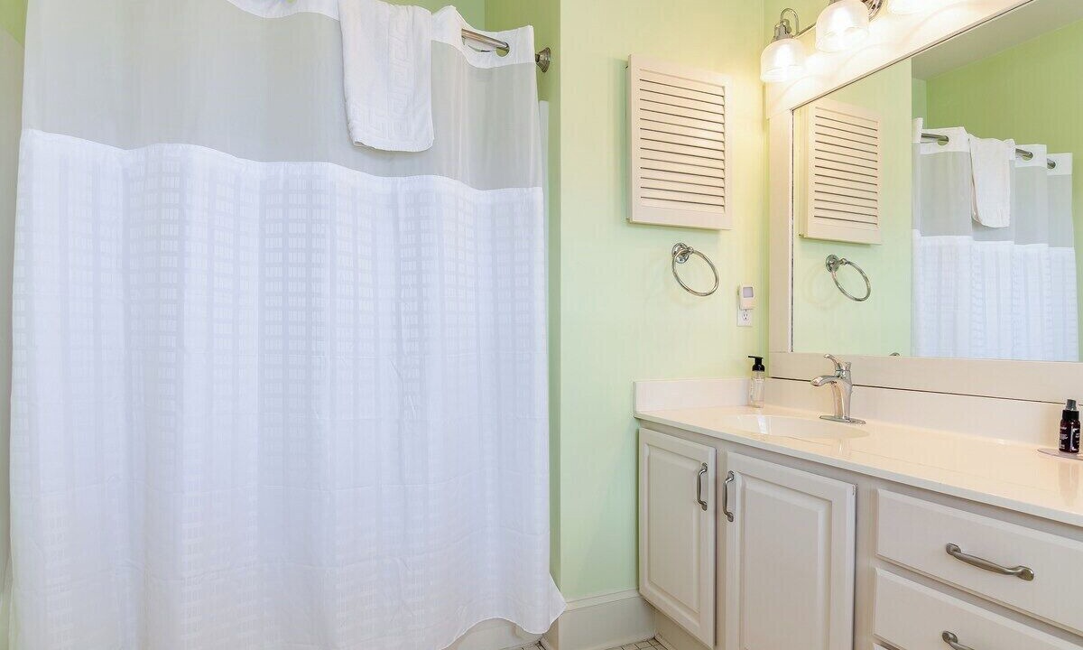 Photo of Bathroom in Flora's Bluff