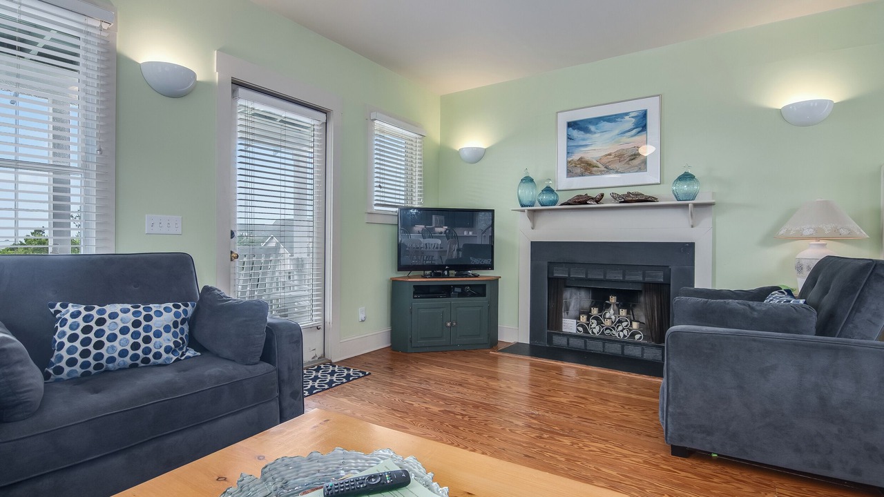 Photo of Livingroom in Flora's Bluff