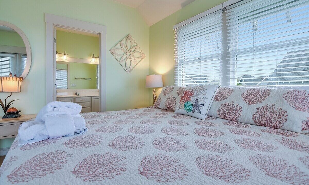 Photo of Bedroom in Flora's Bluff