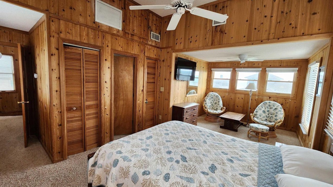 Photo of Bedroom in Hatteras