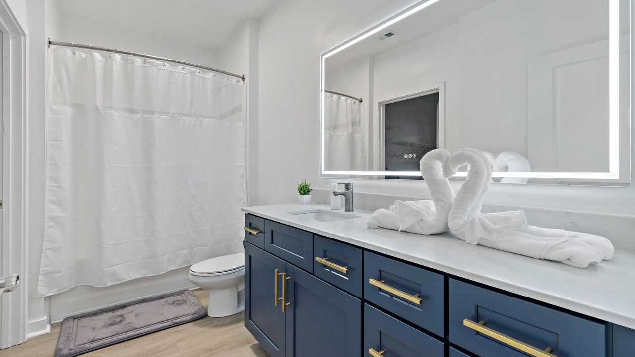 Photo of Bathroom in Cherry