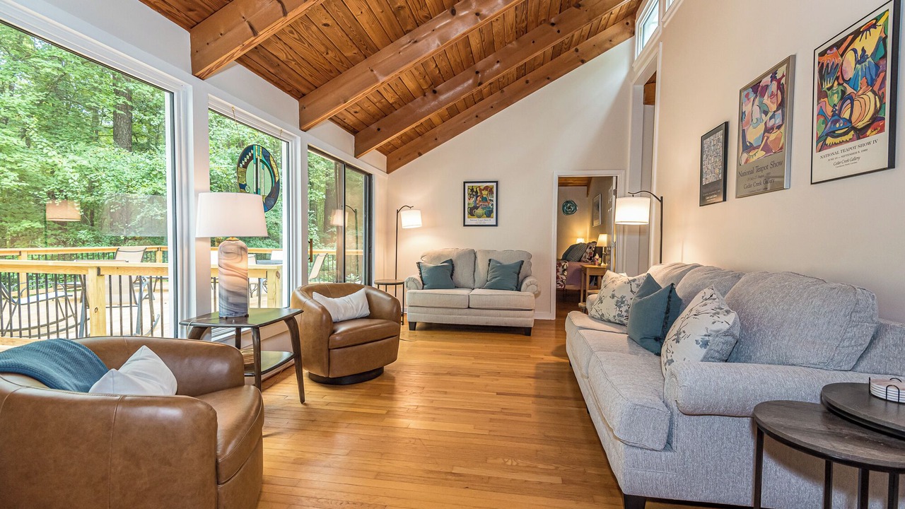 Photo of Livingroom in Creedmoor