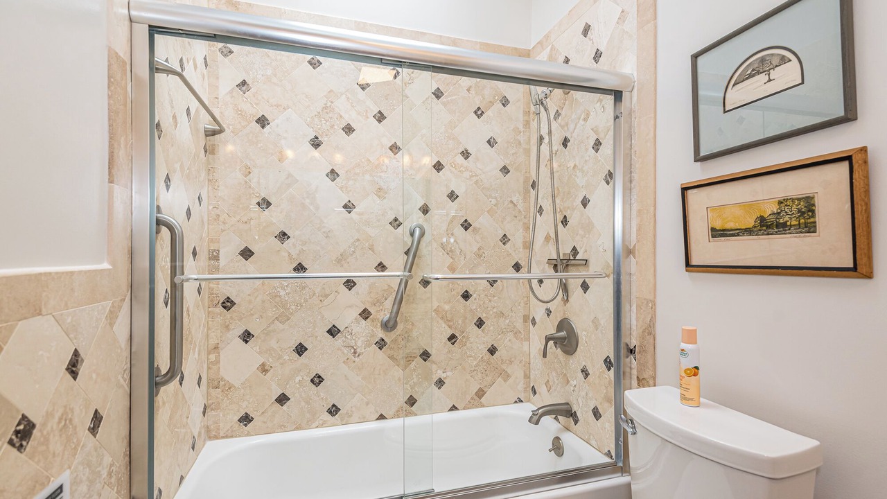 Photo of Bathroom in Creedmoor