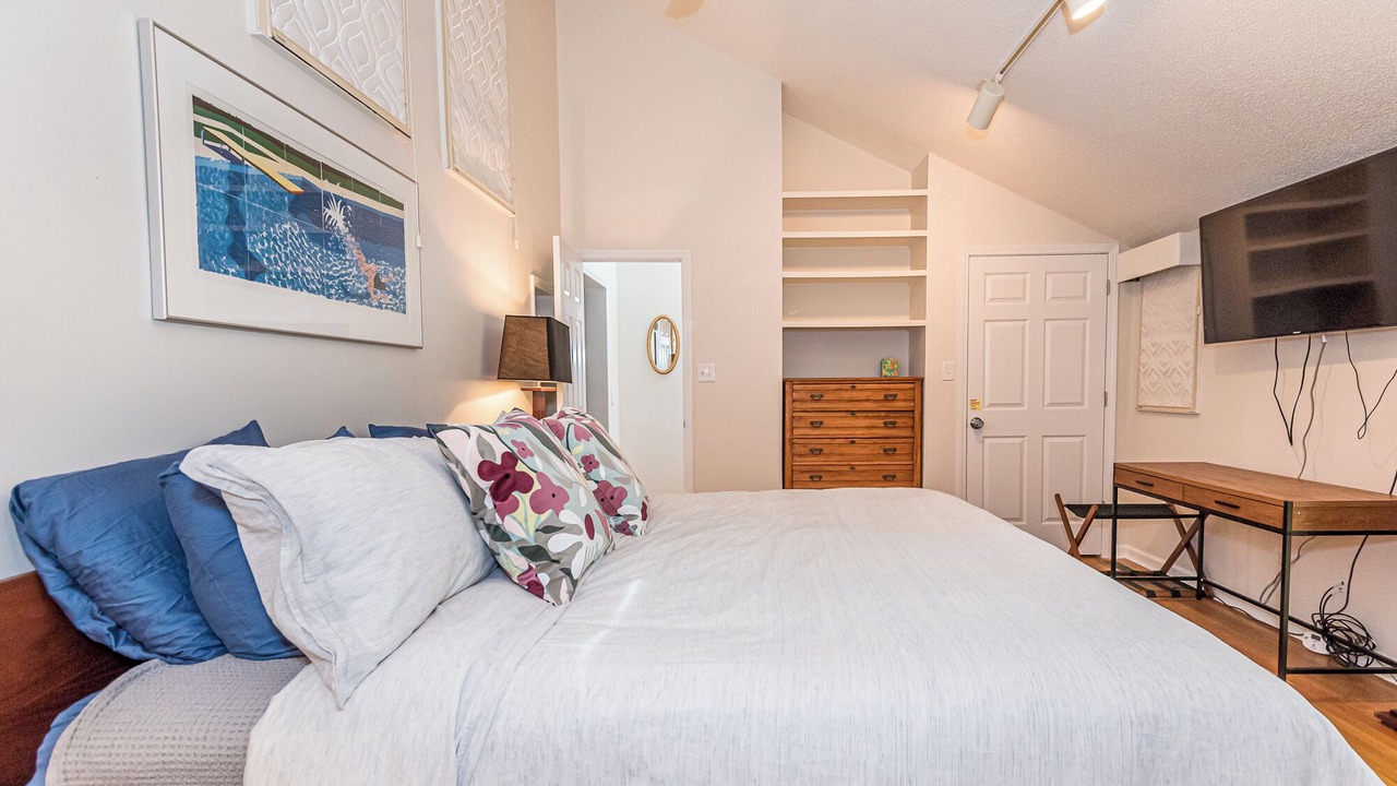 Photo of Bedroom in Creedmoor