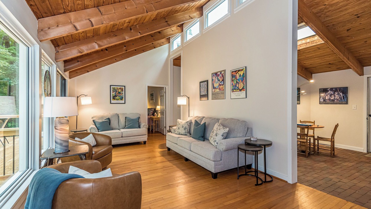 Photo of Livingroom in Creedmoor