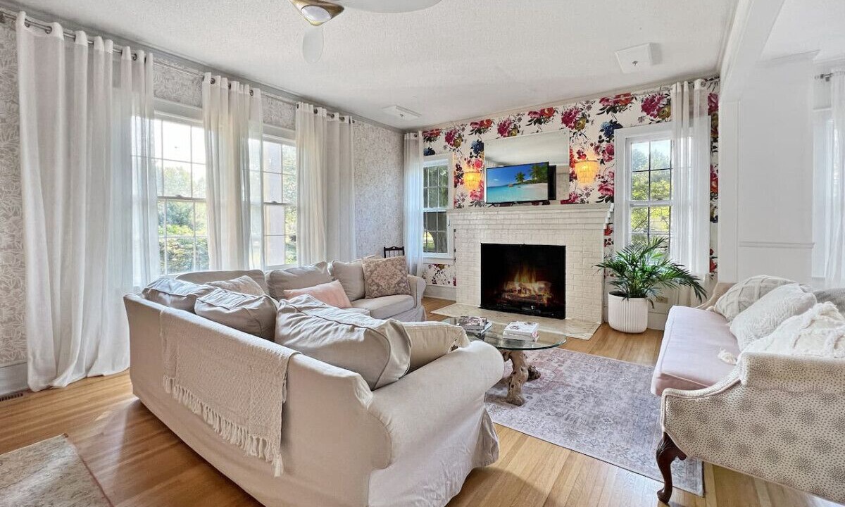 Photo of Livingroom in Wilkesboro