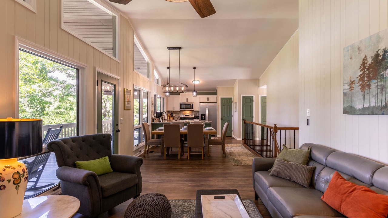 Photo of Livingroom in Spruce Pine