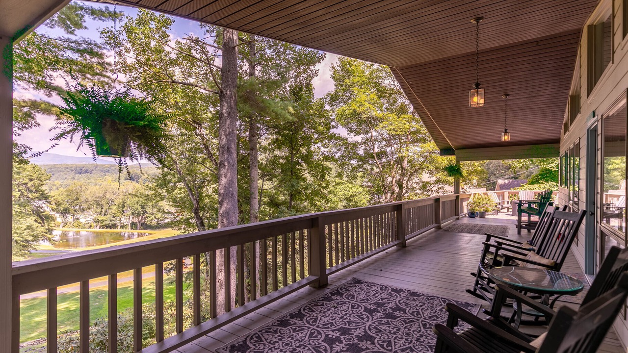 Photo of Patio Balcony in Spruce Pine