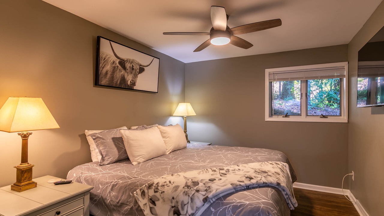 Photo of Bedroom in Spruce Pine