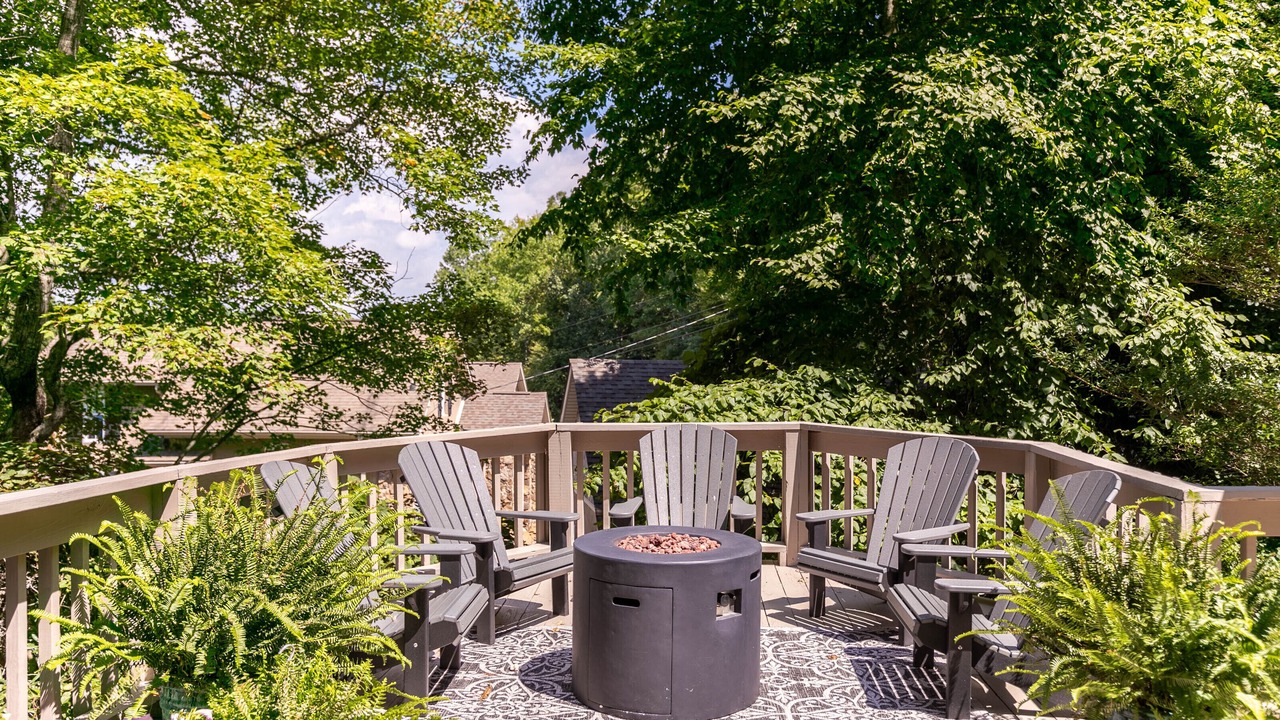 Photo of Patio Balcony in Spruce Pine