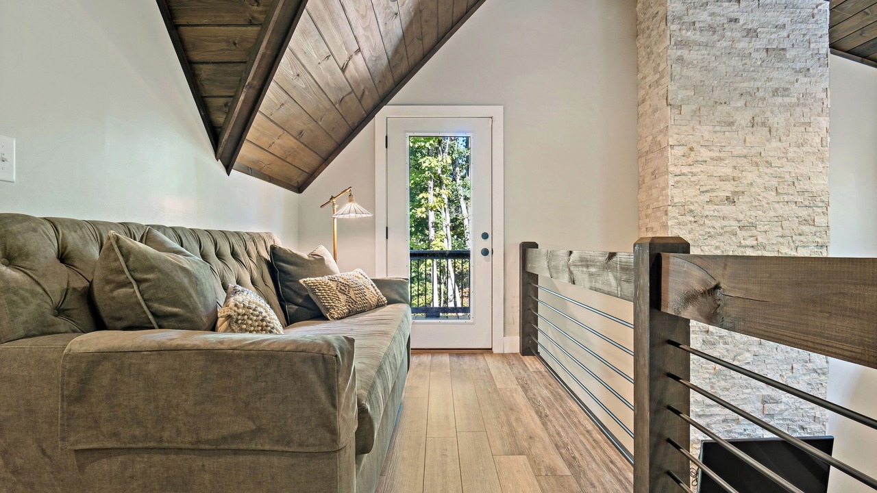 Photo of Livingroom in Vein Mountain