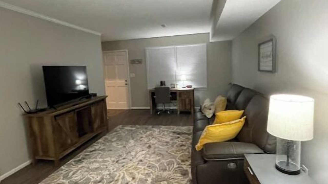 Photo of Livingroom in Lexington