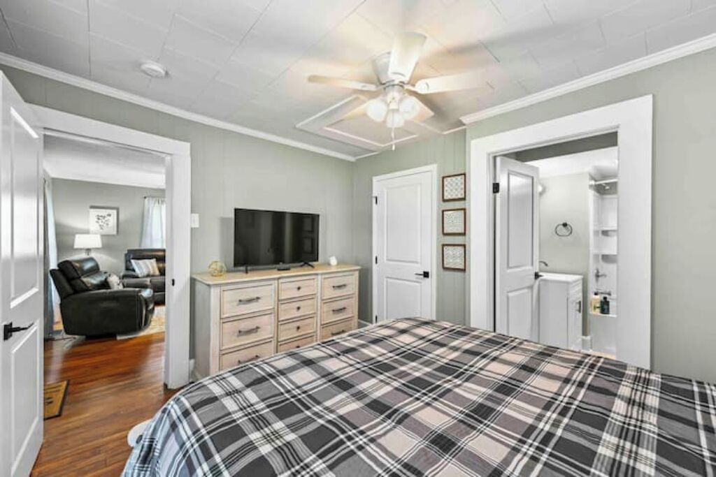 Photo of Bedroom in Lexington
