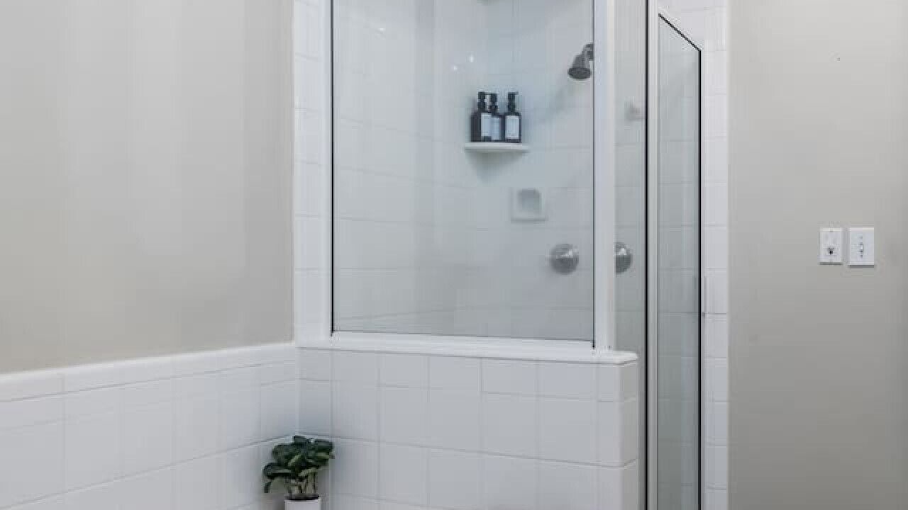 Photo of Bathroom in Old Irving Park