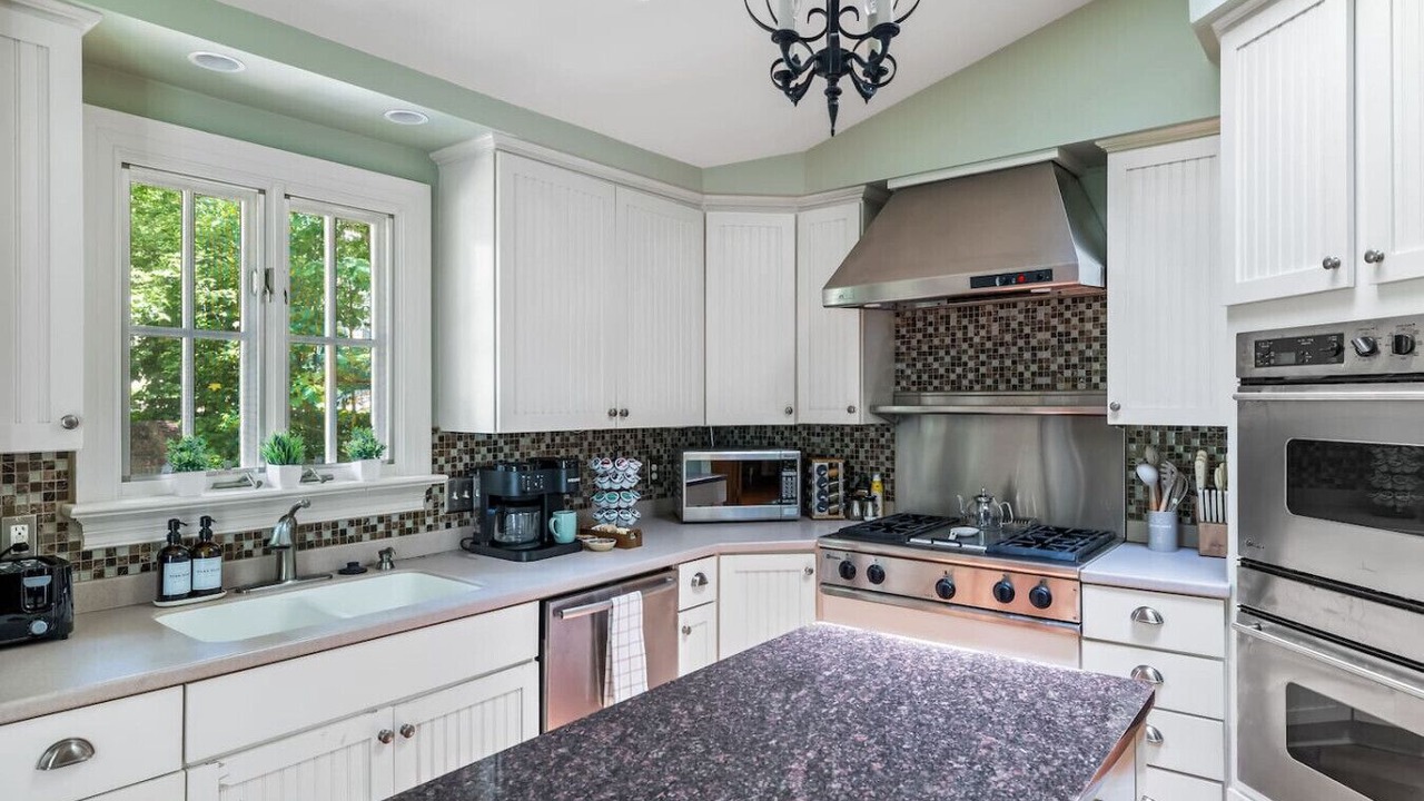 Photo of Kitchen in Old Irving Park