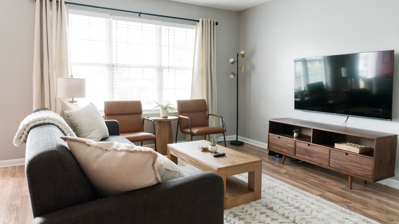 Photo of Livingroom in Northeast Raleigh