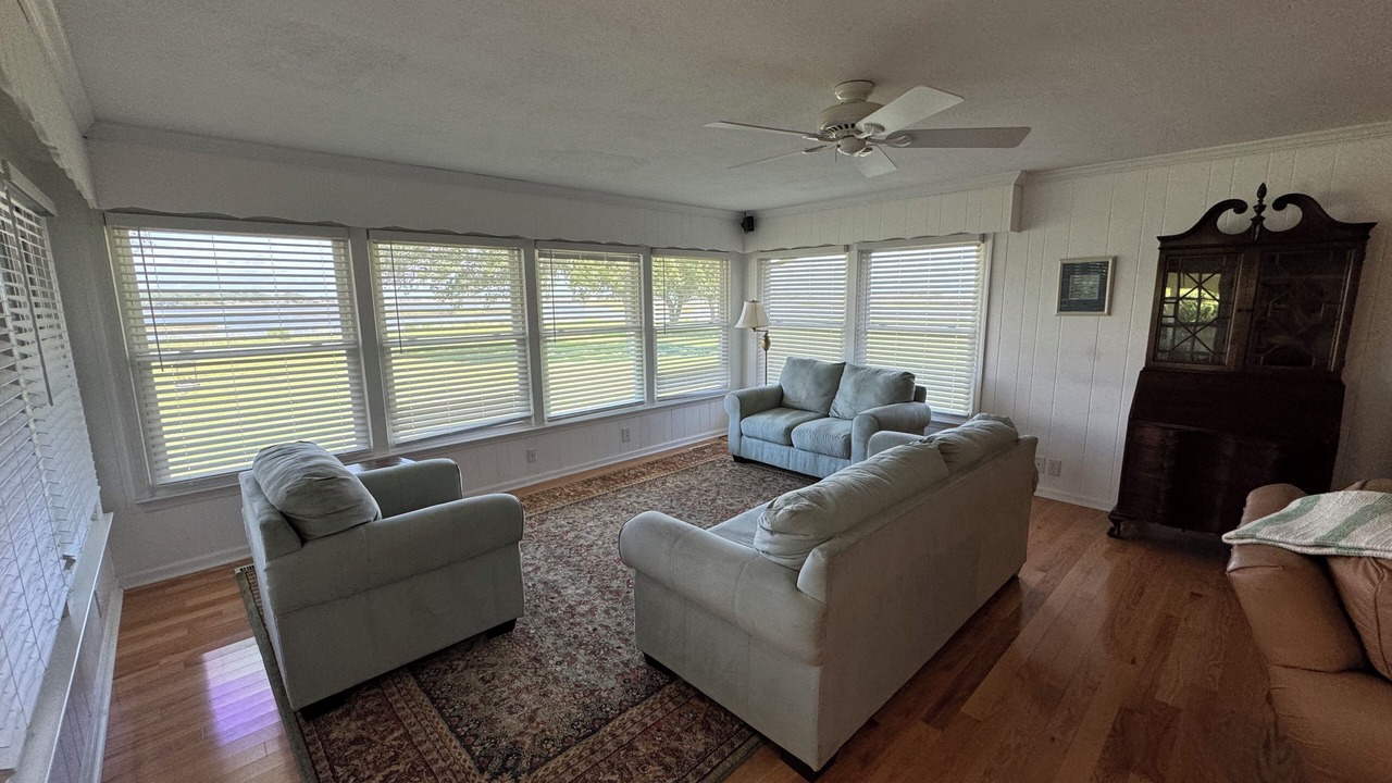 Photo of Livingroom in Hubert
