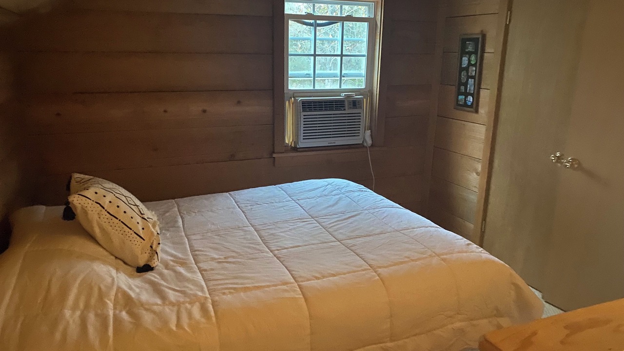 Photo of Bedroom in Lumberton