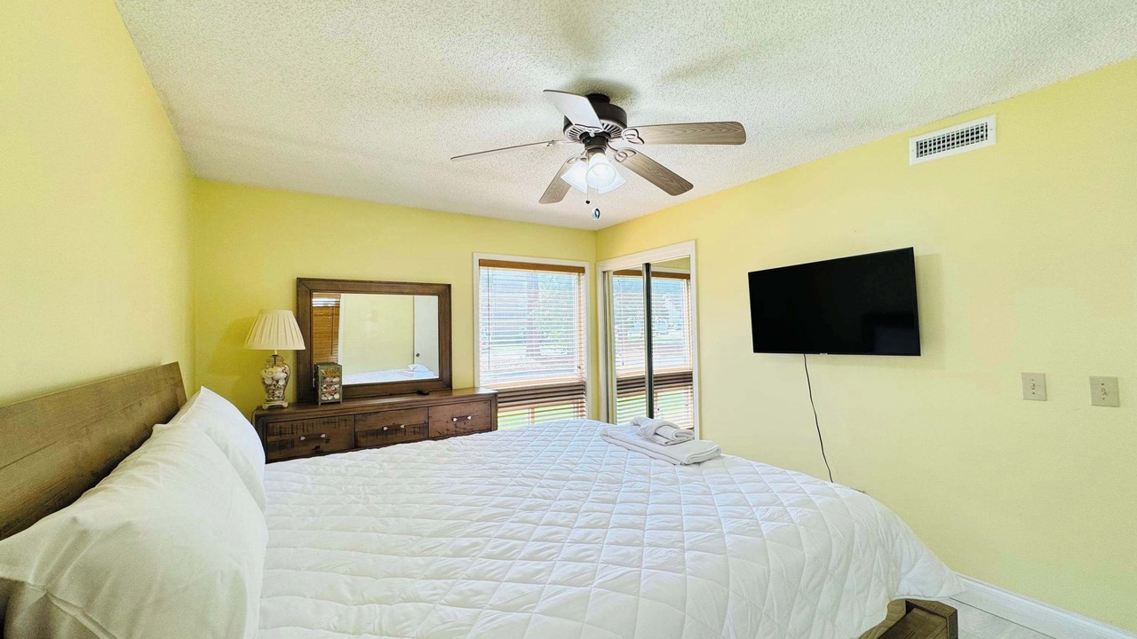 Photo of Bedroom in Little River