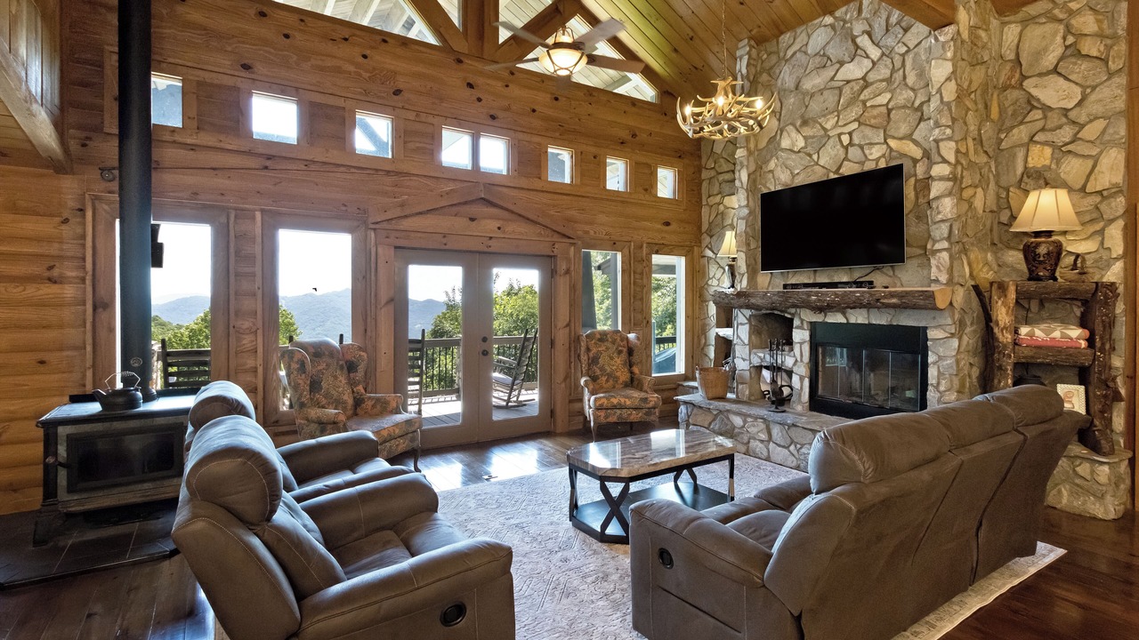 Photo of Livingroom in Waynesville