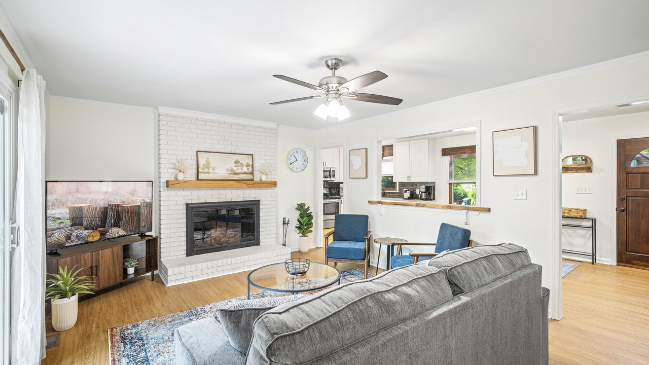 Photo of Livingroom in Cary