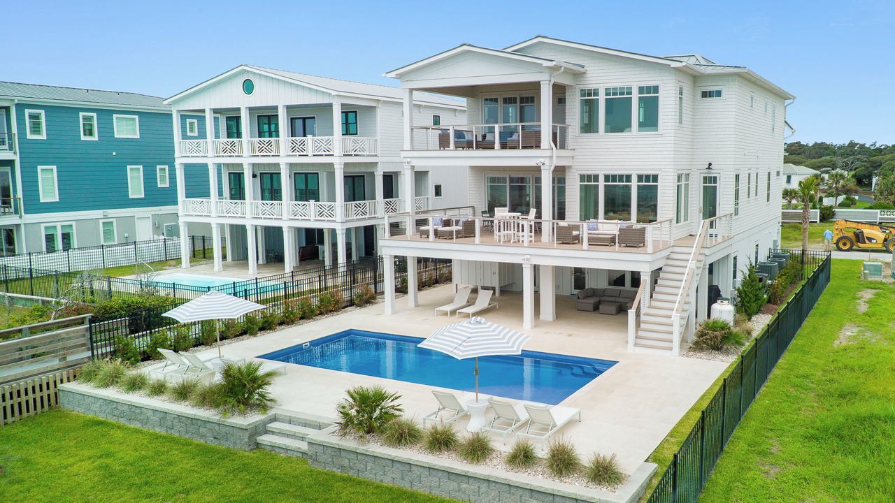 Photo of Others in Pine Knoll Shores