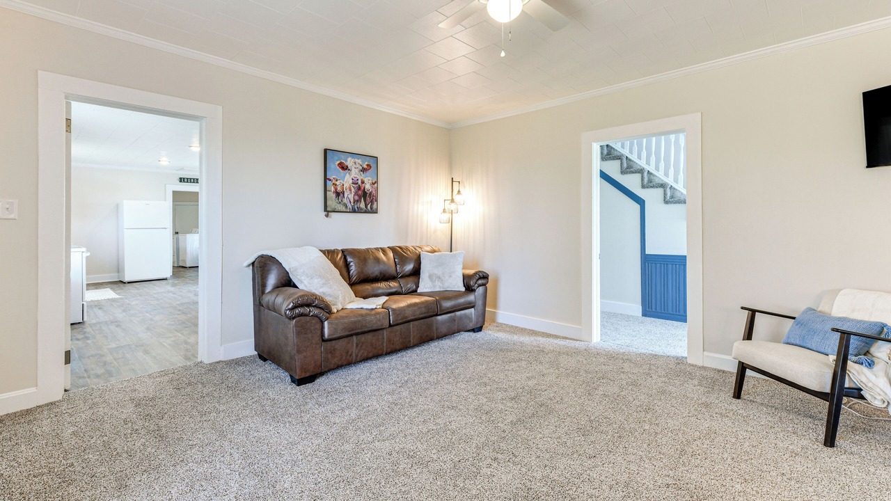Photo of Livingroom in Lenoir