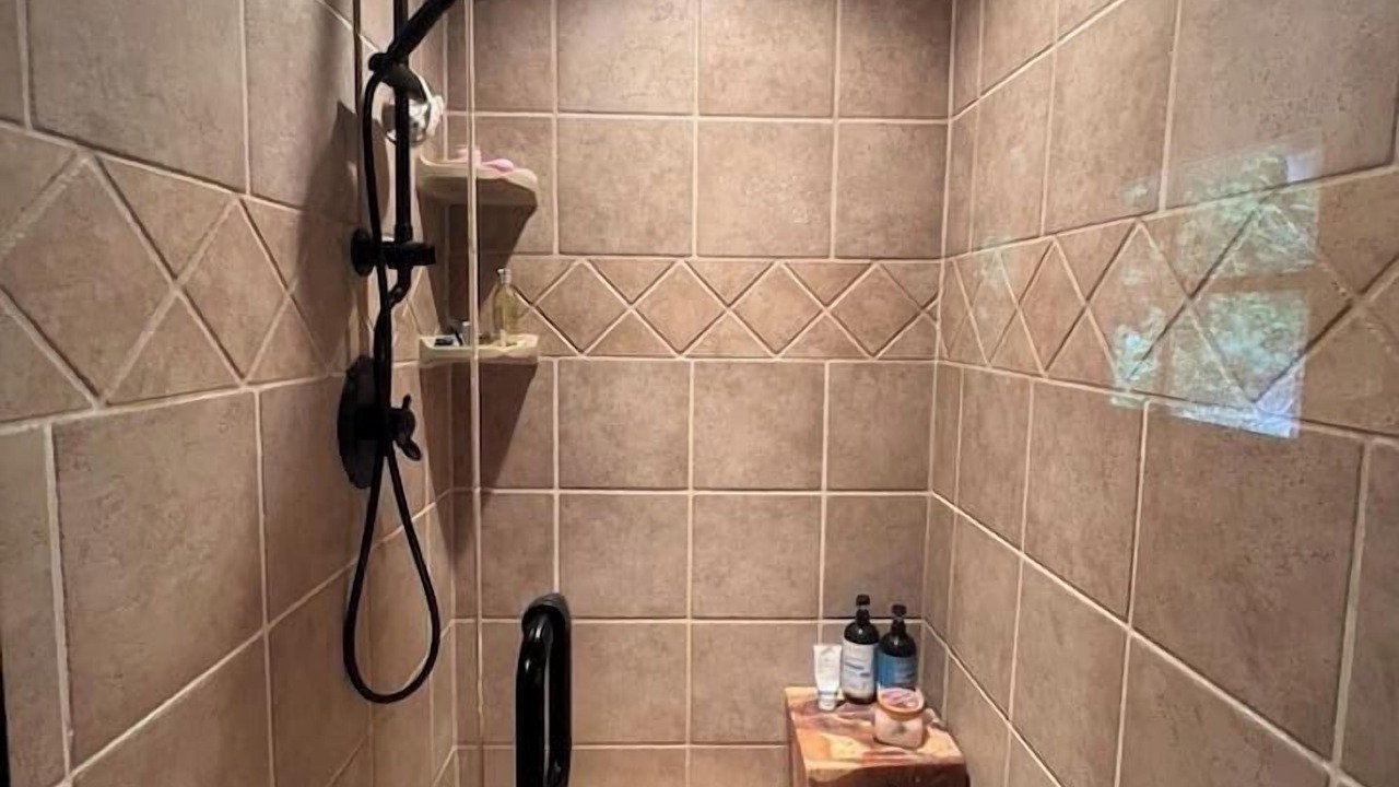 Photo of Bathroom in Wilkes County