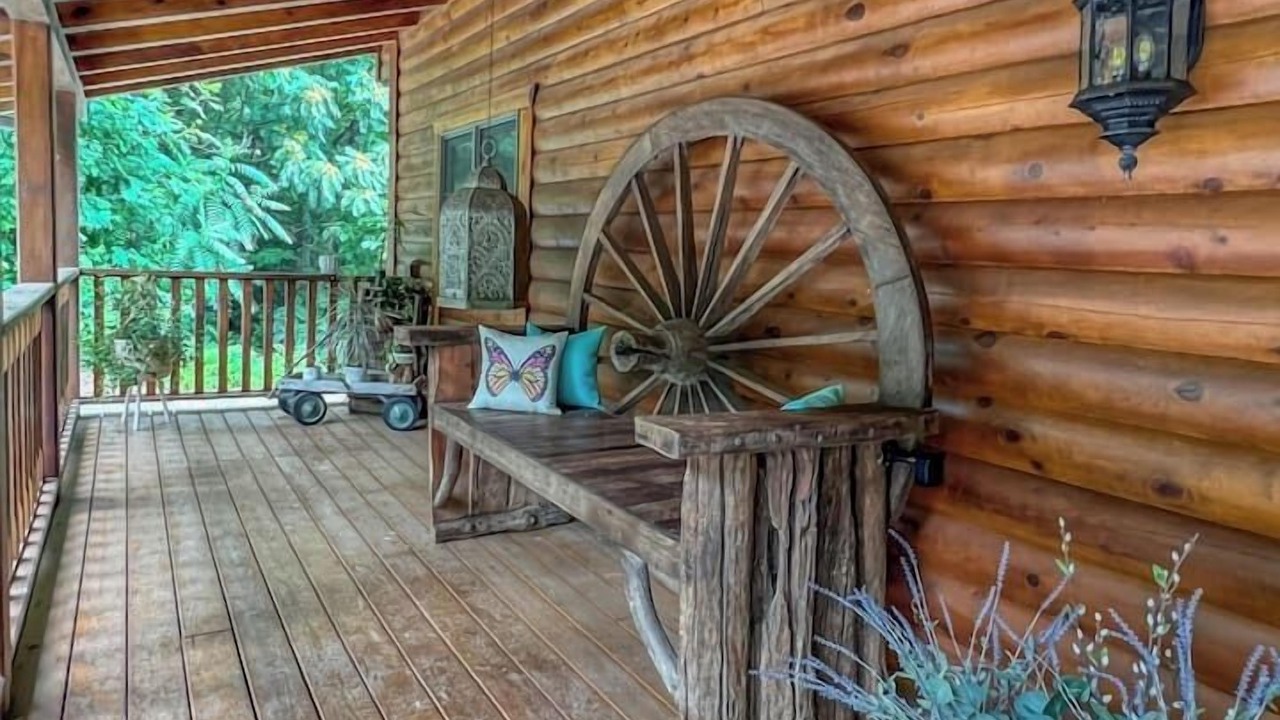 Photo of Patio Balcony in Wilkes County