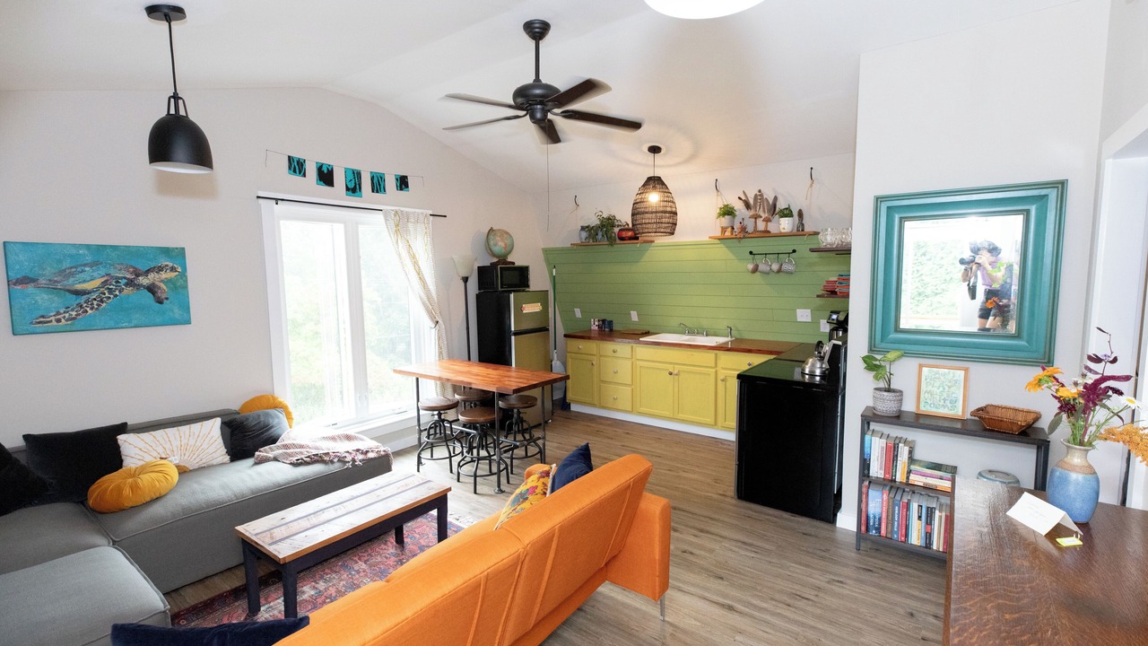 Photo of Livingroom in Candler