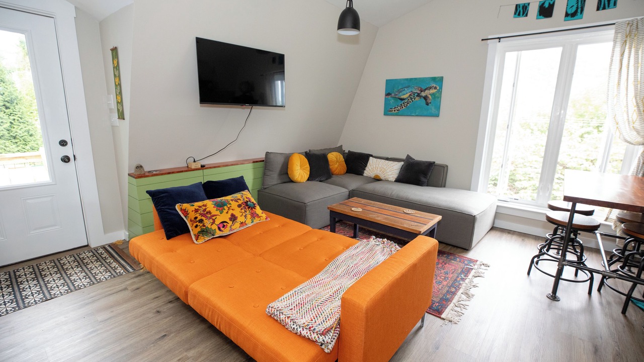Photo of Livingroom in Candler
