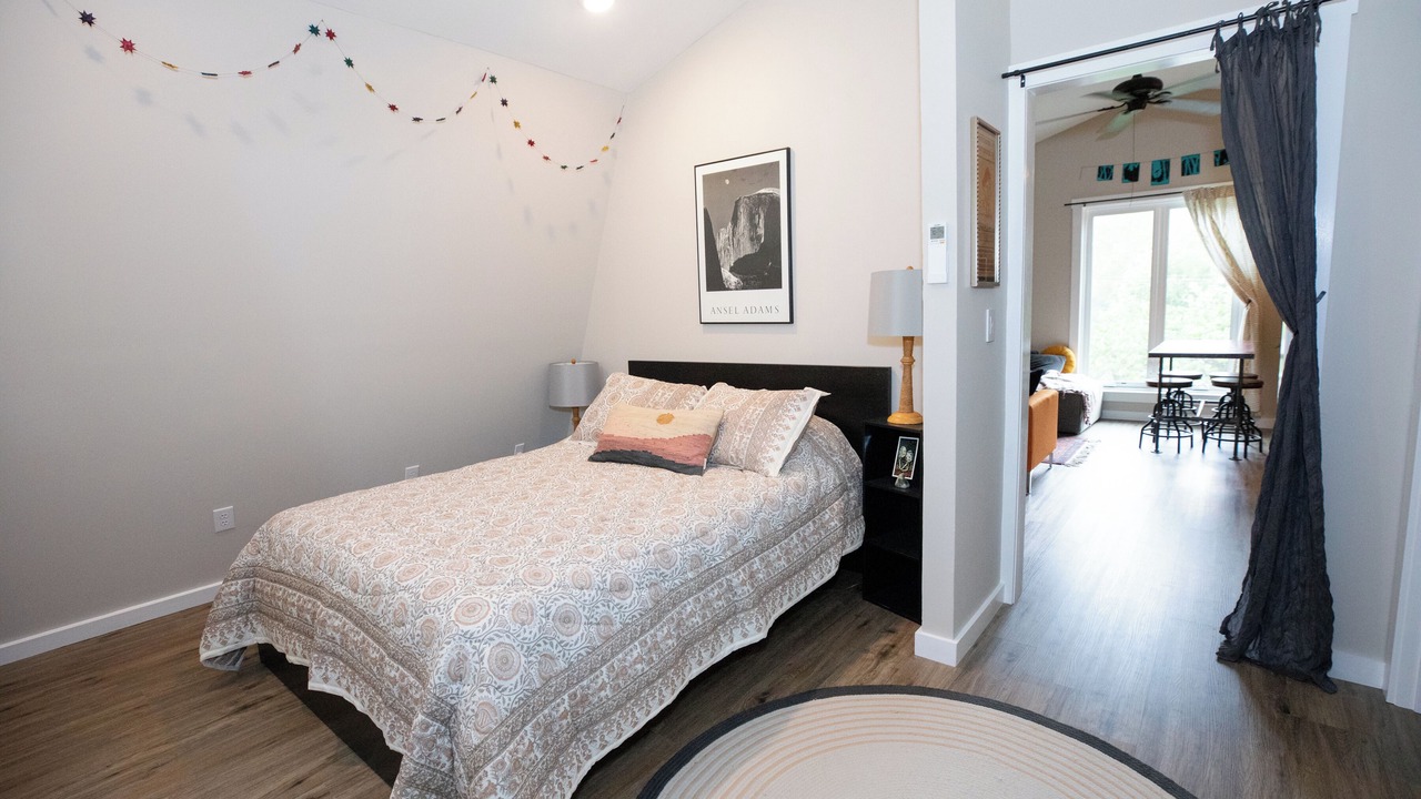 Photo of Bedroom in Candler
