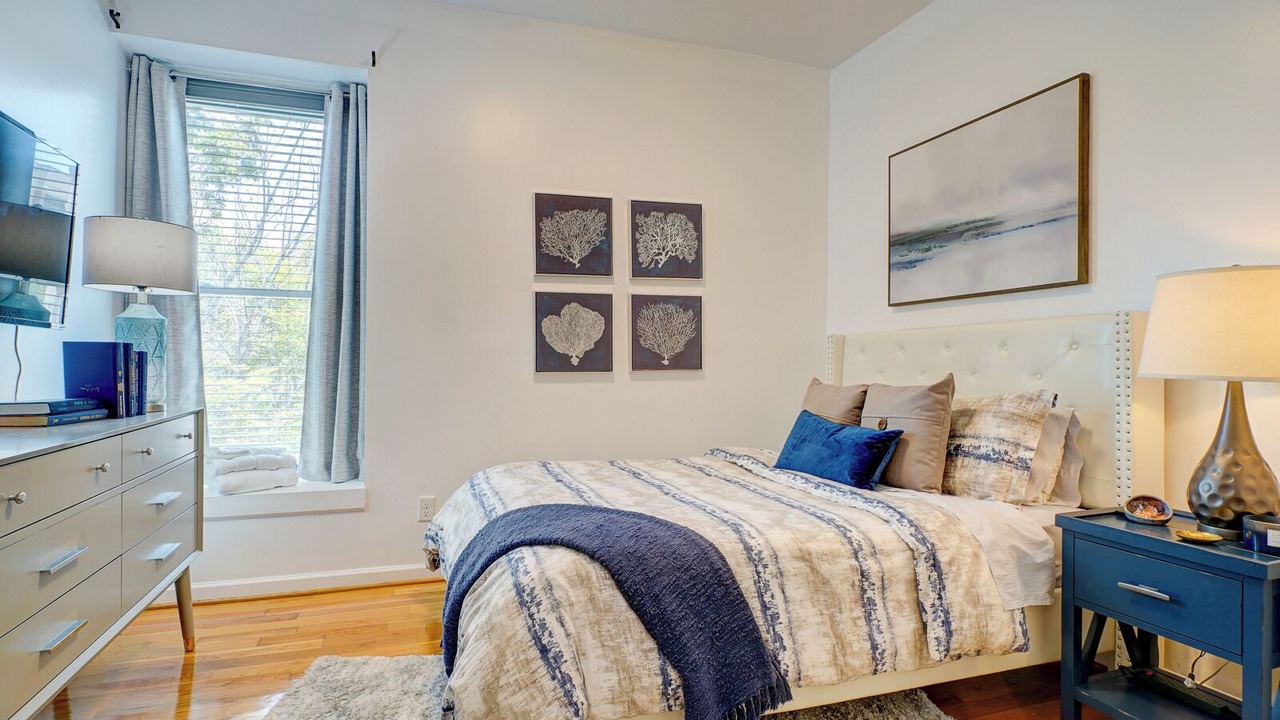 Photo of Bedroom in Wilmington Historic District