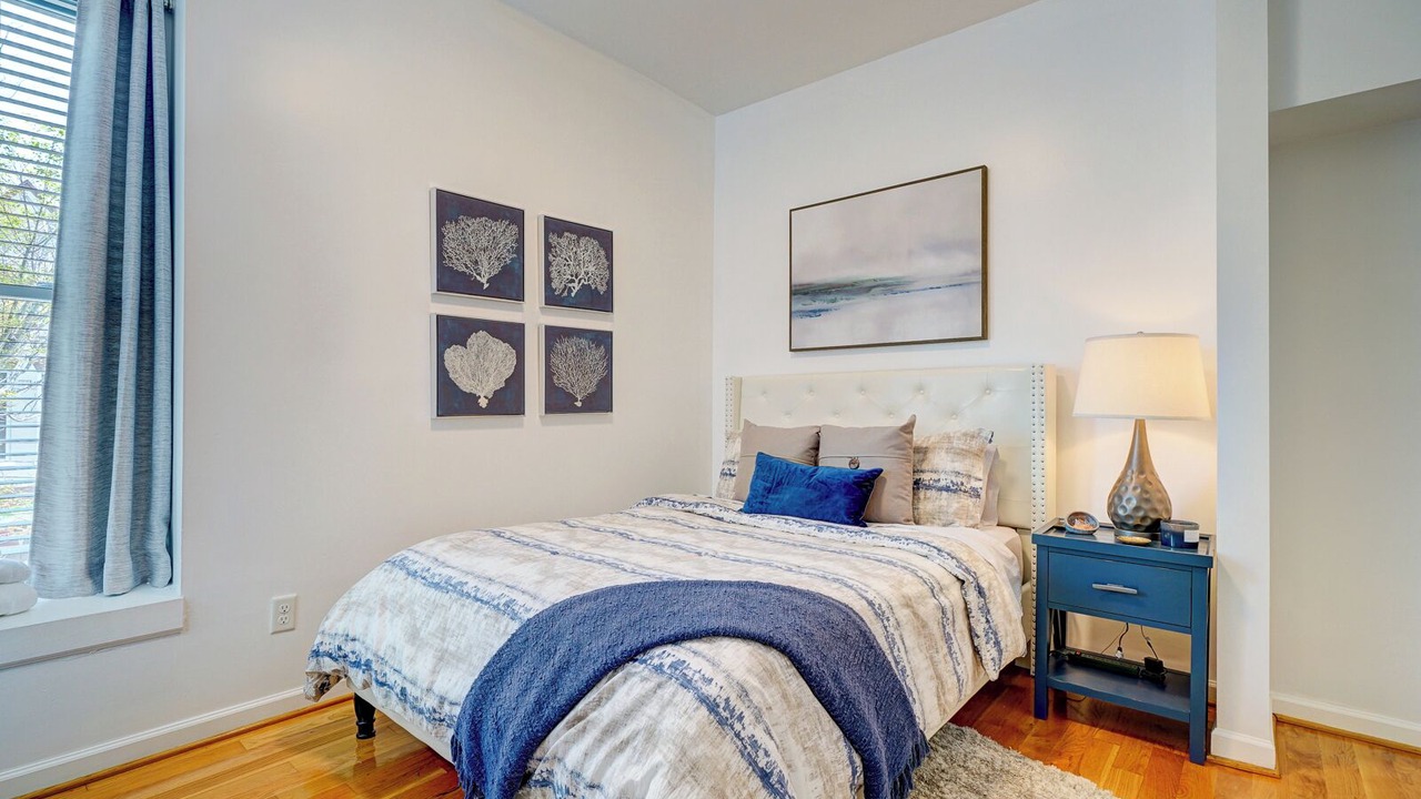 Photo of Bedroom in Wilmington Historic District