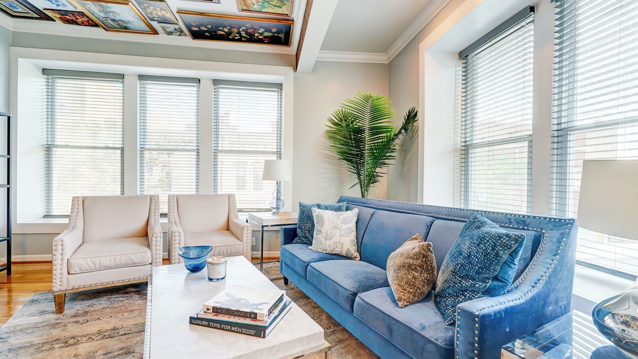Photo of Livingroom in Wilmington Historic District
