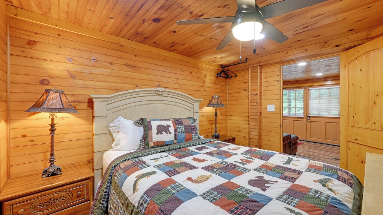 Photo of Bedroom in Robbinsville